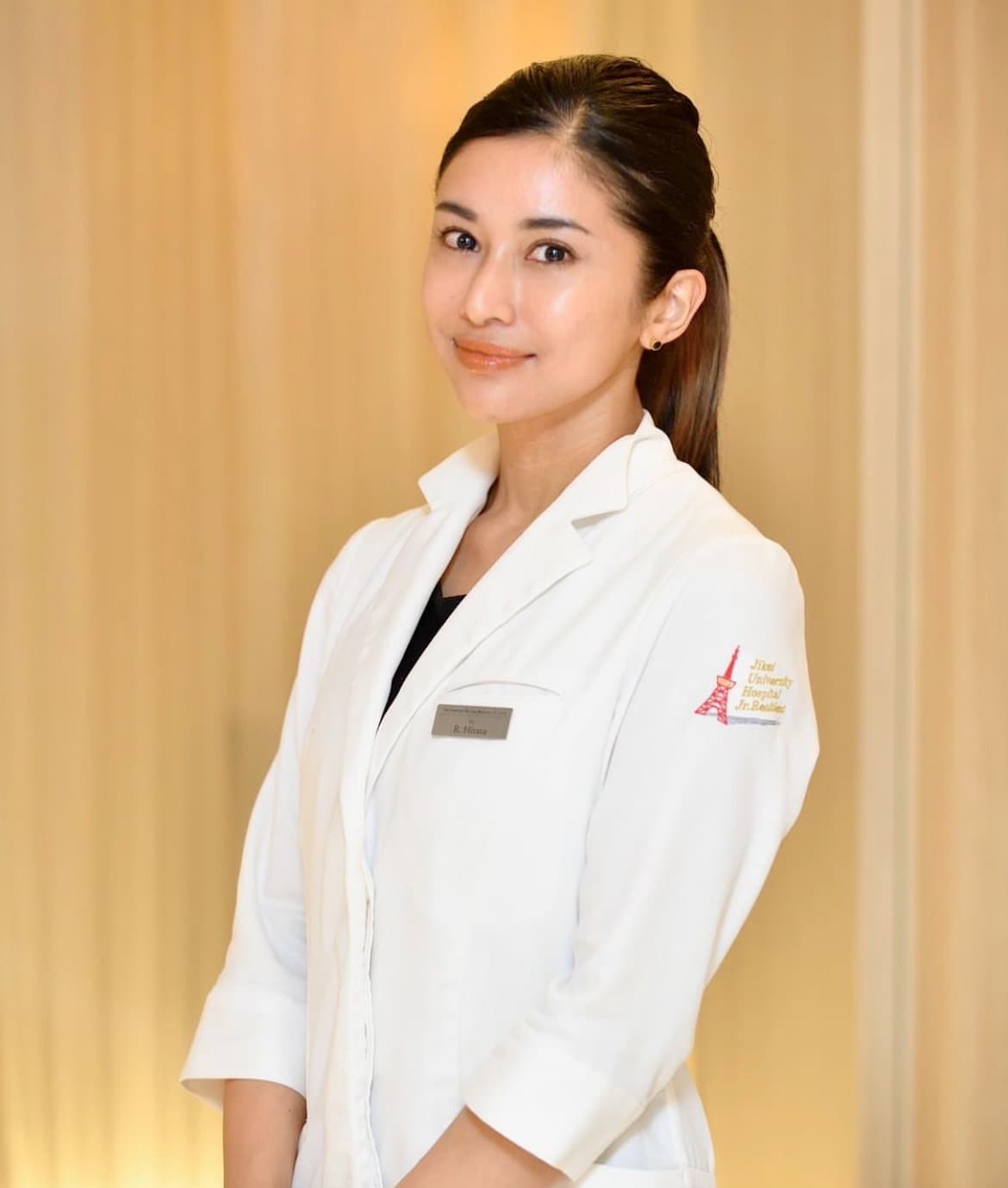 Dr. RENA